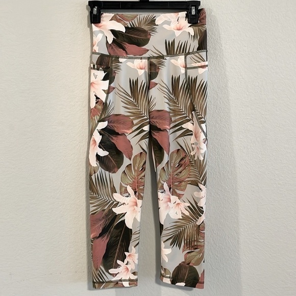 Old Navy Women Leggings Small Green & Pink Floral Powersoft Workout Athleisure - Picture 3 of 14